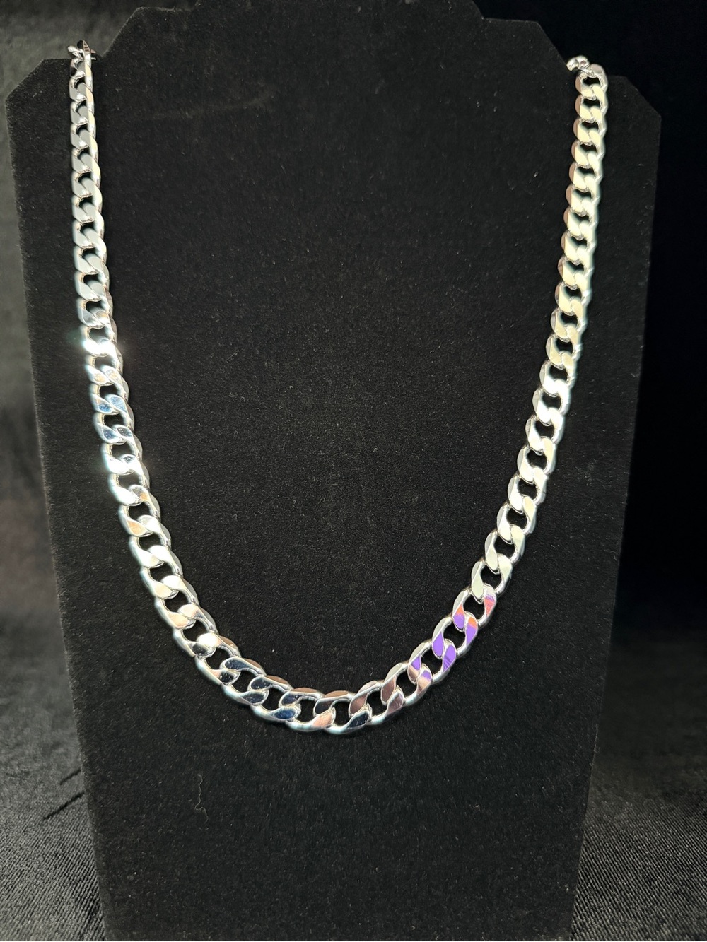 925 Stamped Cuban 30in 9.5 MM Necklace WG Finish 79.3g Lobster Clasp. Brand NEW